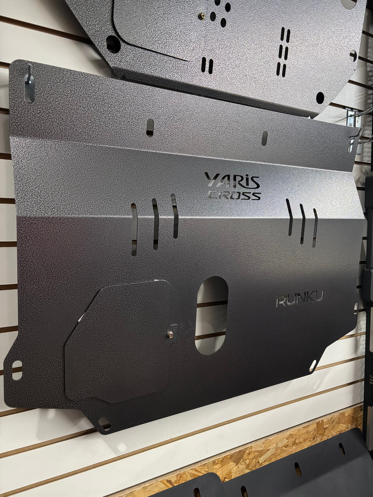 COMPATIBLE CON YARIS CROSS 2023-2026